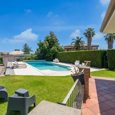 Tropical House Holiday home *